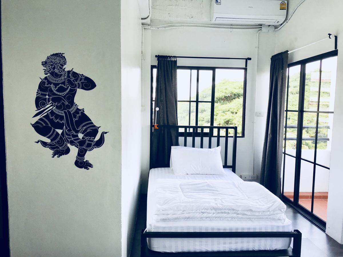 Niitra Hostel Ban Khlong Nang Li Esterno foto